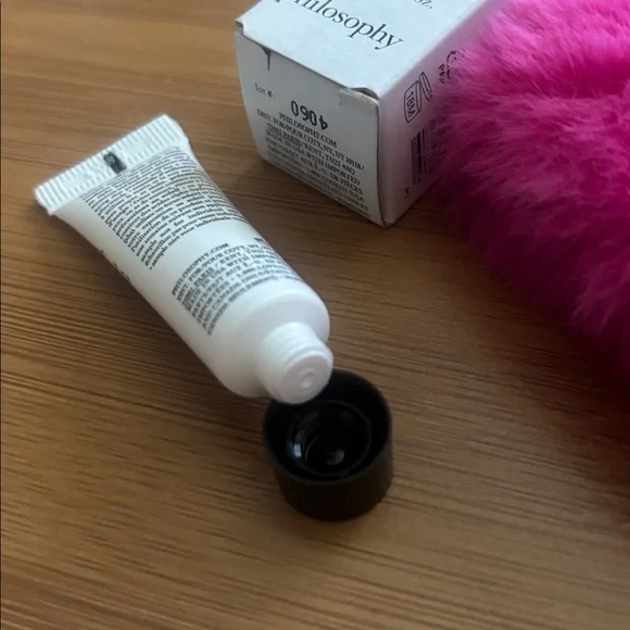 3 for $15/Philosophy Smooth Glow Multi-tasking Moisturizer - Picture 2 of 3